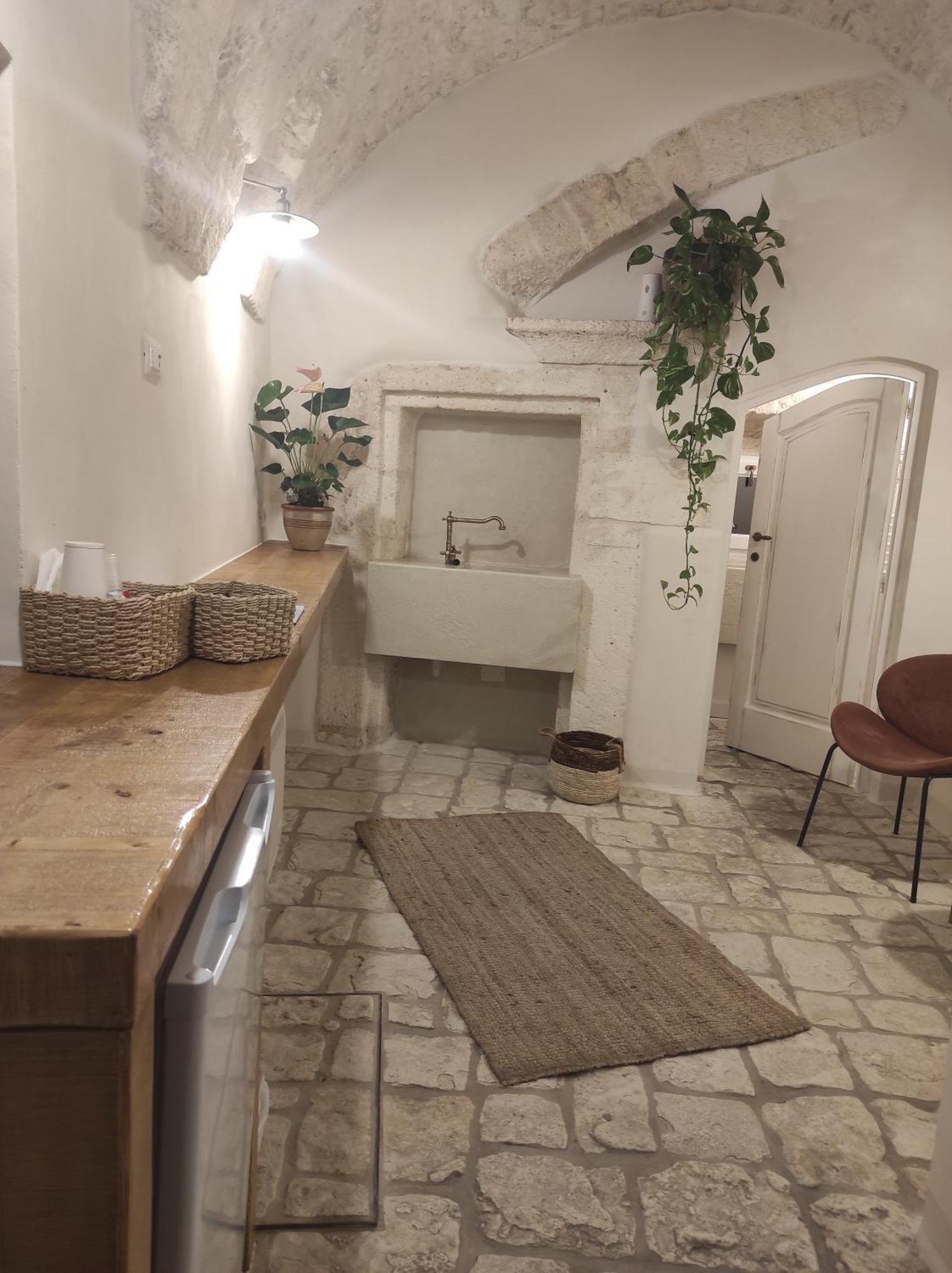 Caterina'S Suites & Apartament Ostuni Habitación foto